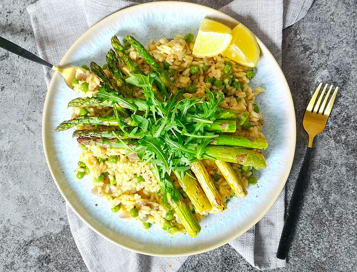 Pea Risotto With Roasted Asparagus [Vegan]