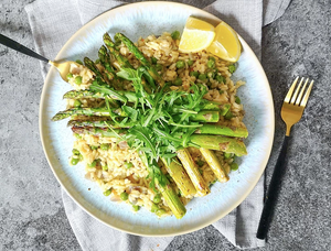 Pea Risotto With Roasted Asparagus [Vegan]