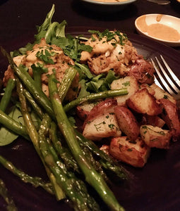 Maryland crab cakes on arugula w/ roasted asparagus and red herb potatoes