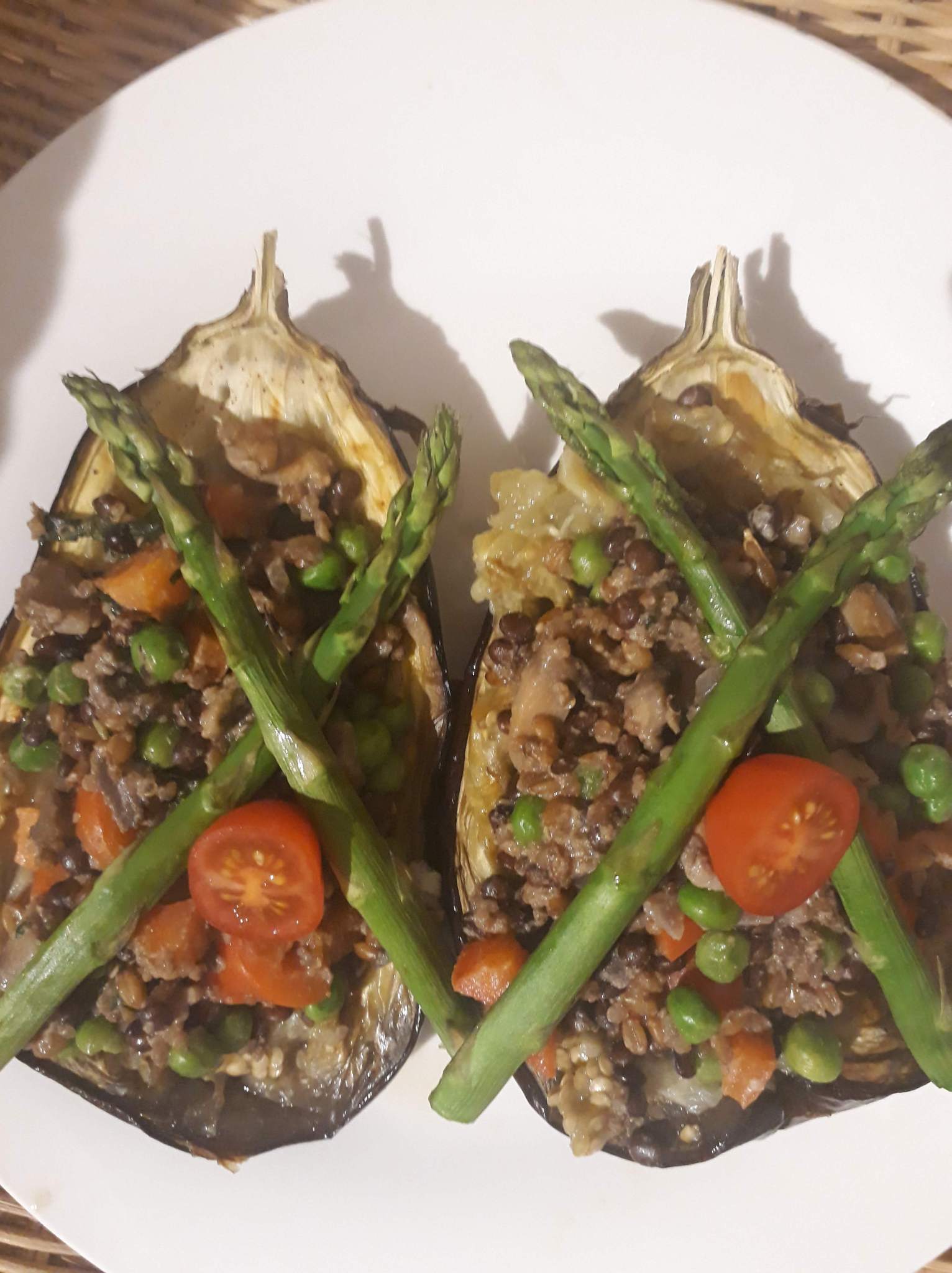 STUFFED VEGAN AUBERGINES