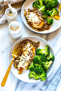 This French Onion Chicken Skillet is a delicious weeknight dinner that is a play on French onion soup and packed with protein, making it a full meal