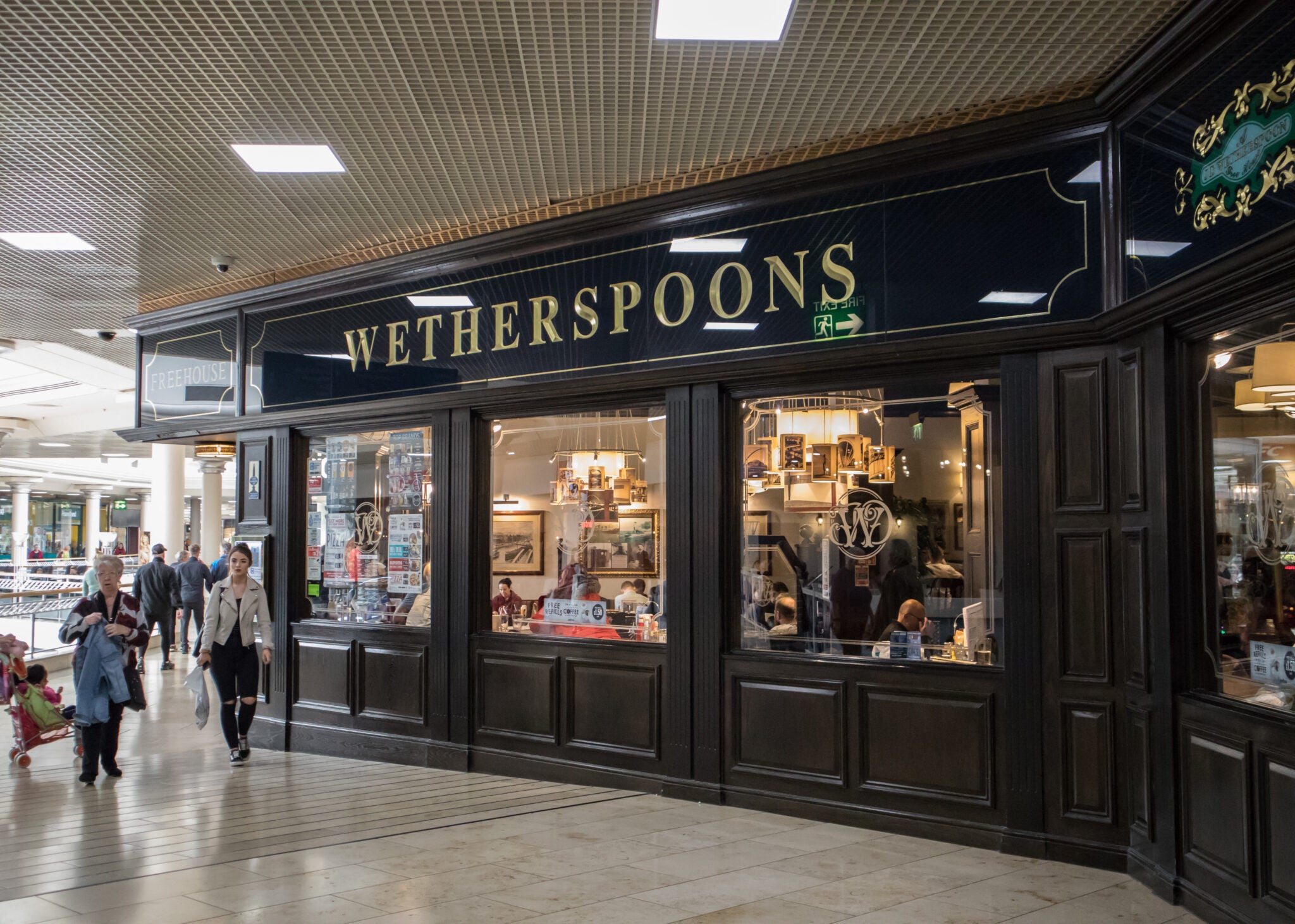 Wetherspoons announces it will sell off 32 pubs across the UK as it faces £30m losses