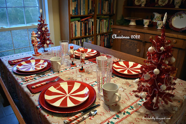 Around Lolly’s Table:  Kids’ Christmas Table 2022 - Peppermint