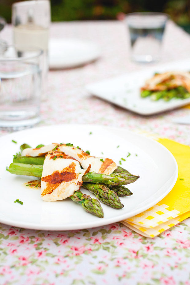 Recipe: Grilled Asparagus with Halloumi, Mandarin Dressing & Honeyed Almonds